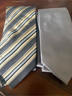 George Gray Tie Set with Gold Stripe and Solid Silver Tie